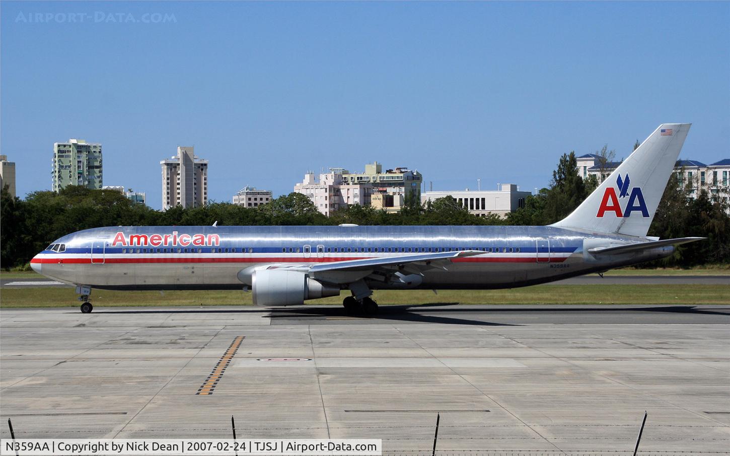 N359AA, 1988 Boeing 767-323 C/N 24040, /