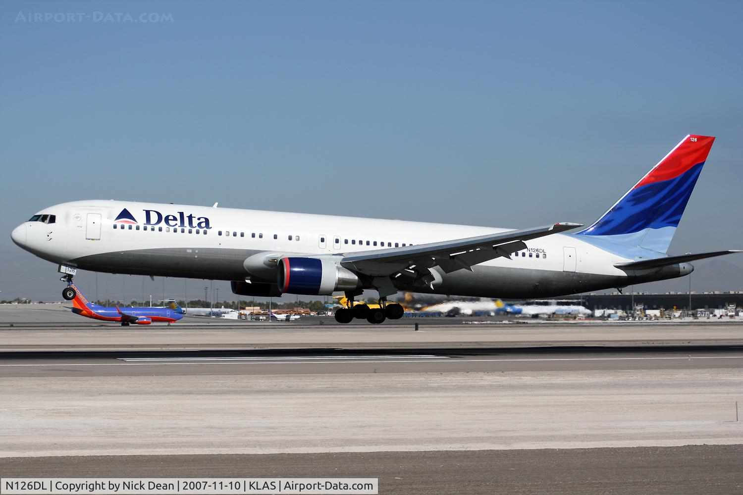 N126DL, 1988 Boeing 767-332 C/N 24076, /