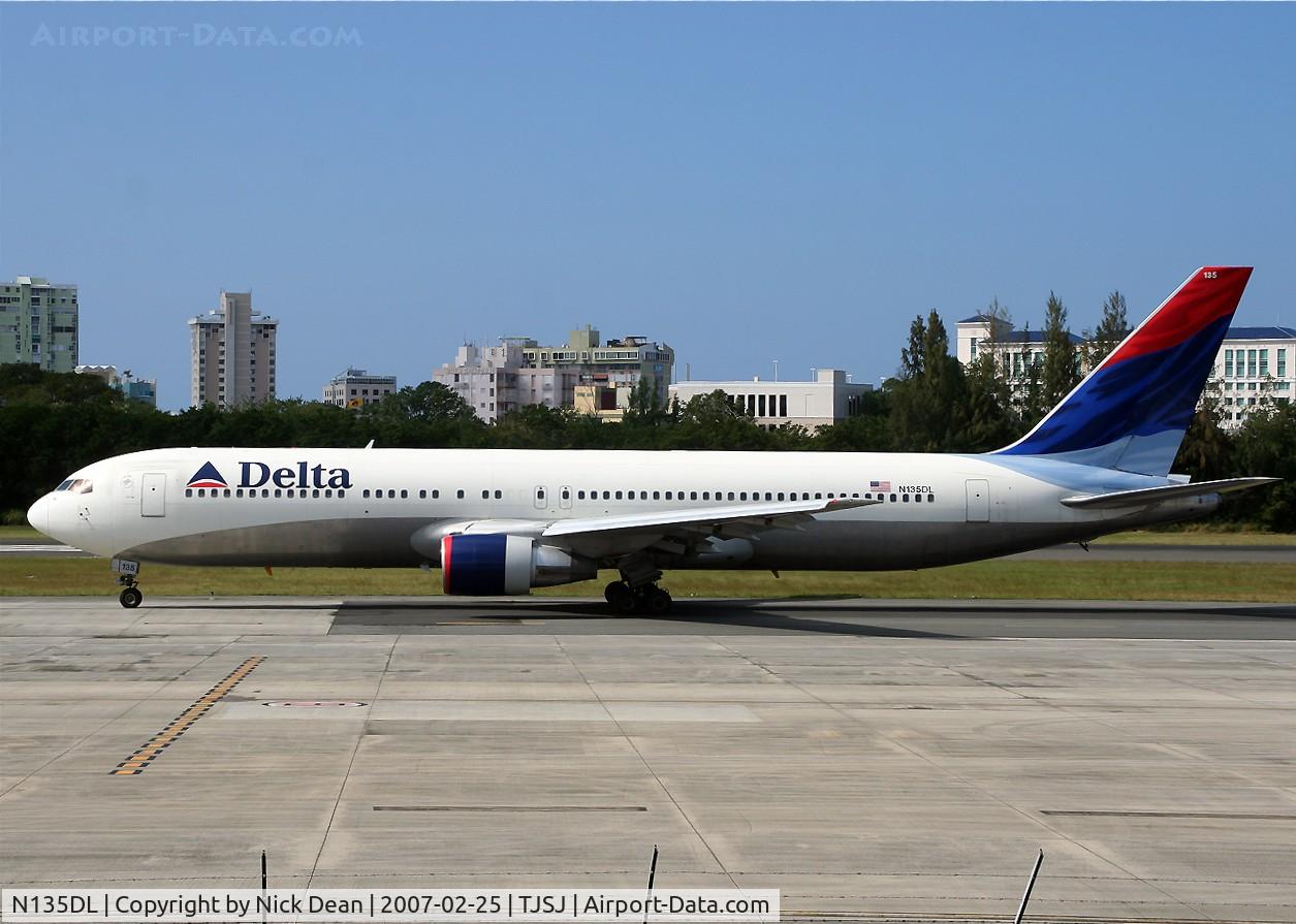 N135DL, 1991 Boeing 767-332 C/N 25145, /