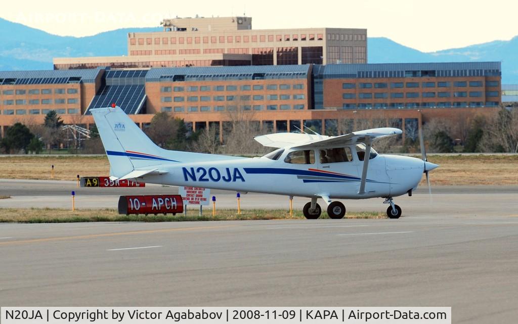 N20JA, 1997 Cessna 172R C/N 17280253, At Centennial