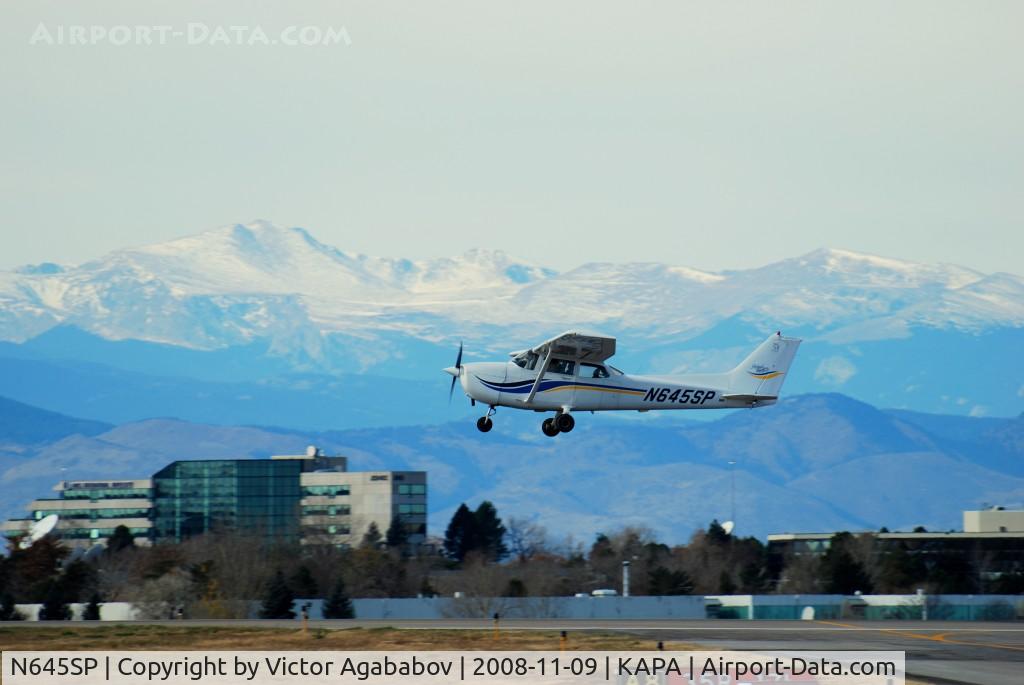 N645SP, 1998 Cessna 172S C/N 172S8052, At Centennial