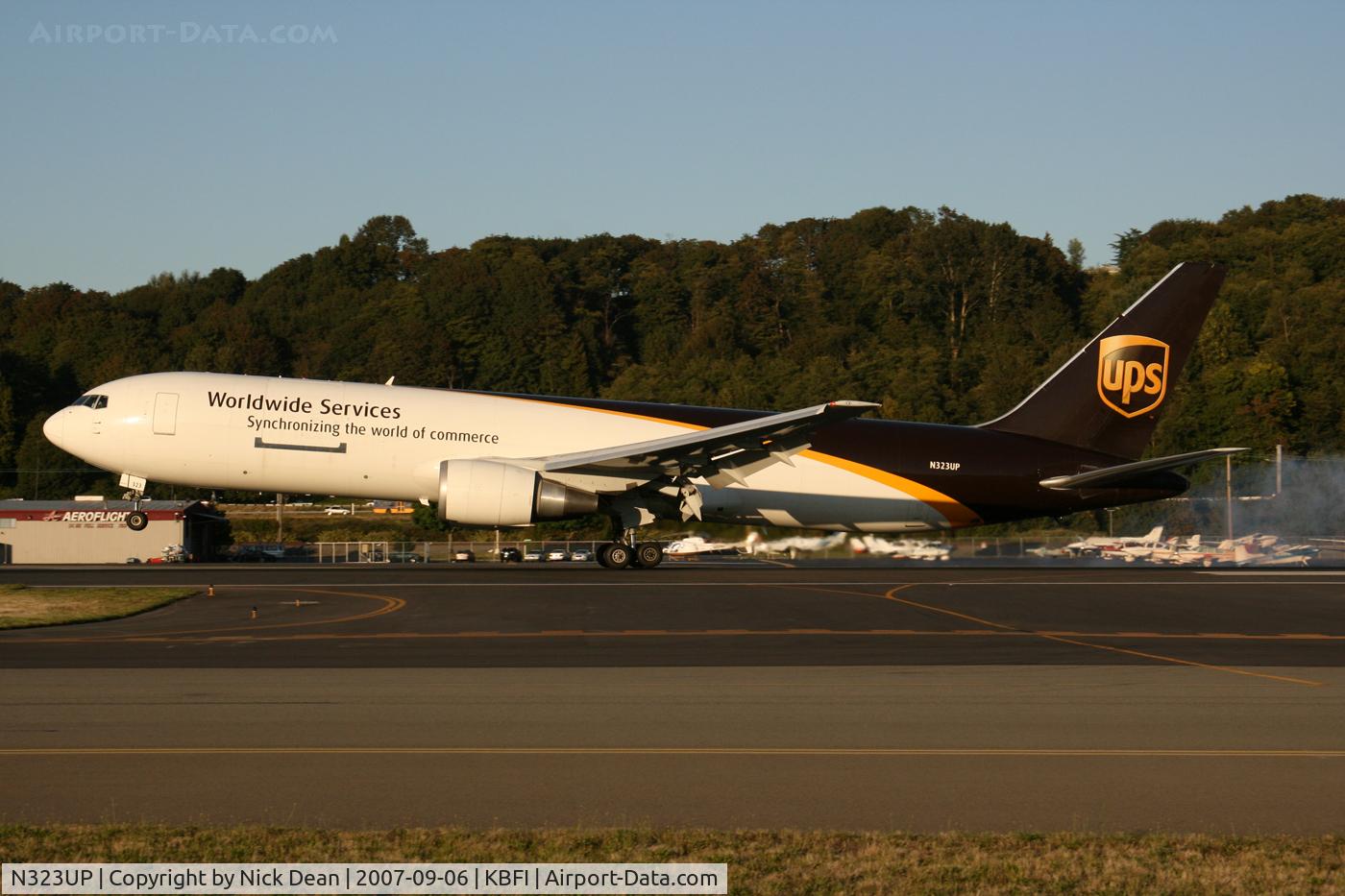 N323UP, 1997 Boeing 767-34AF C/N 27749, /