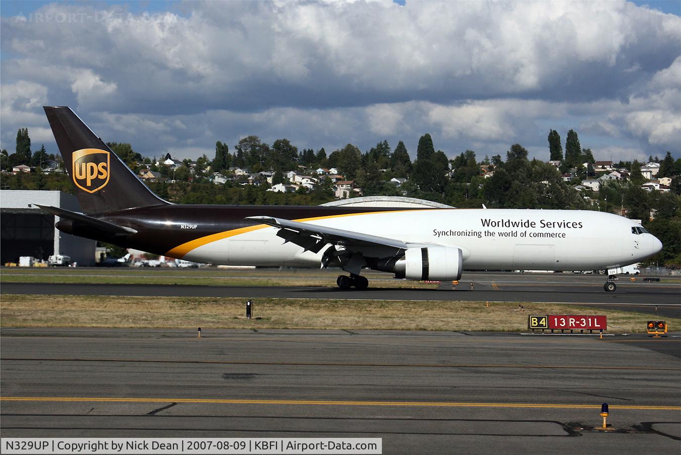 N329UP, 1999 Boeing 767-34AF C/N 27755, /