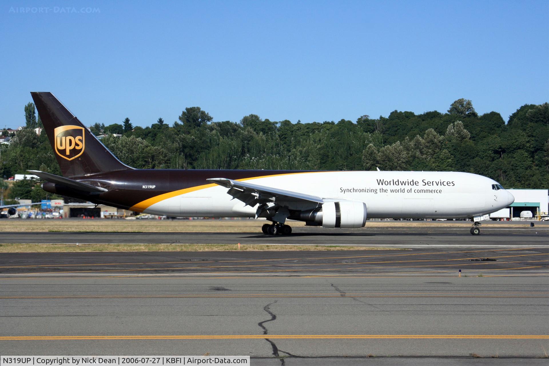 N319UP, 1997 Boeing 767-34AF C/N 27758, /