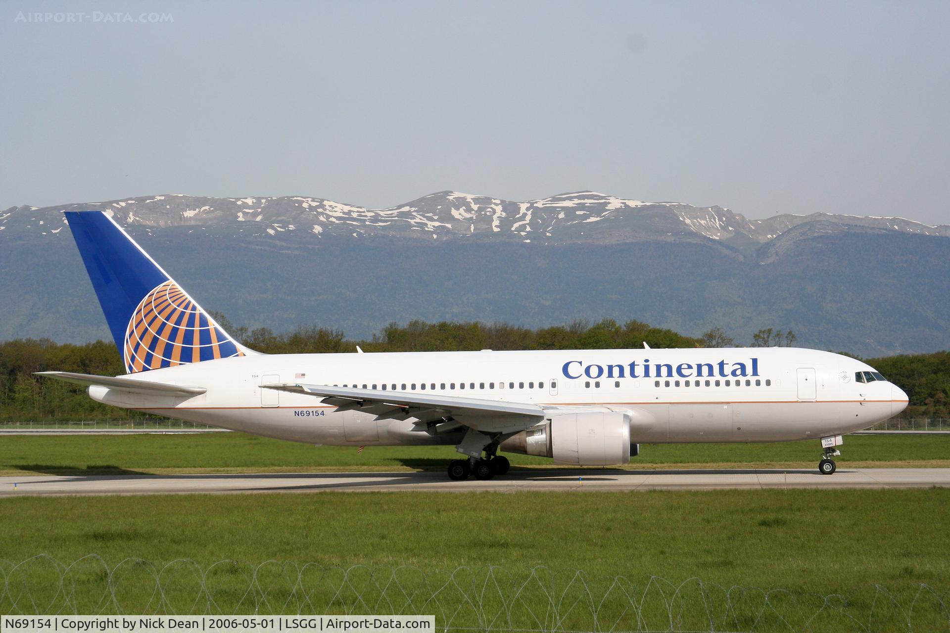 N69154, 2001 Boeing 767-224 C/N 30433, /