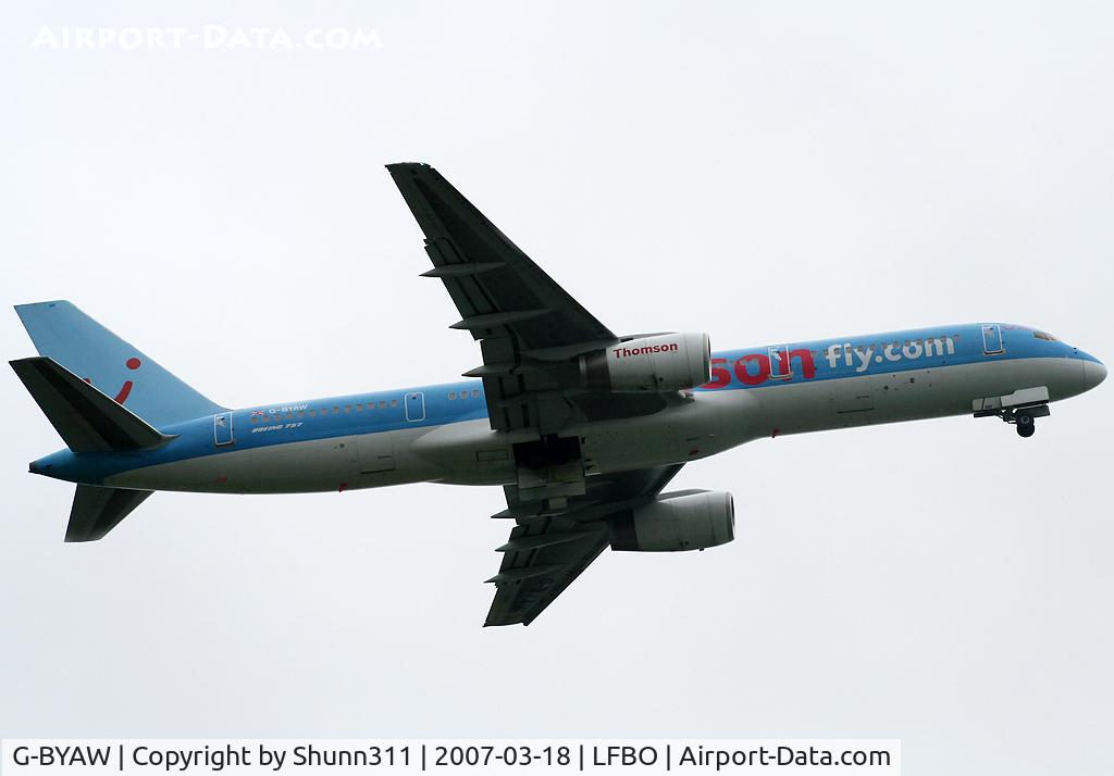 G-BYAW, 1995 Boeing 757-204 C/N 27234, Take off rwy 32R