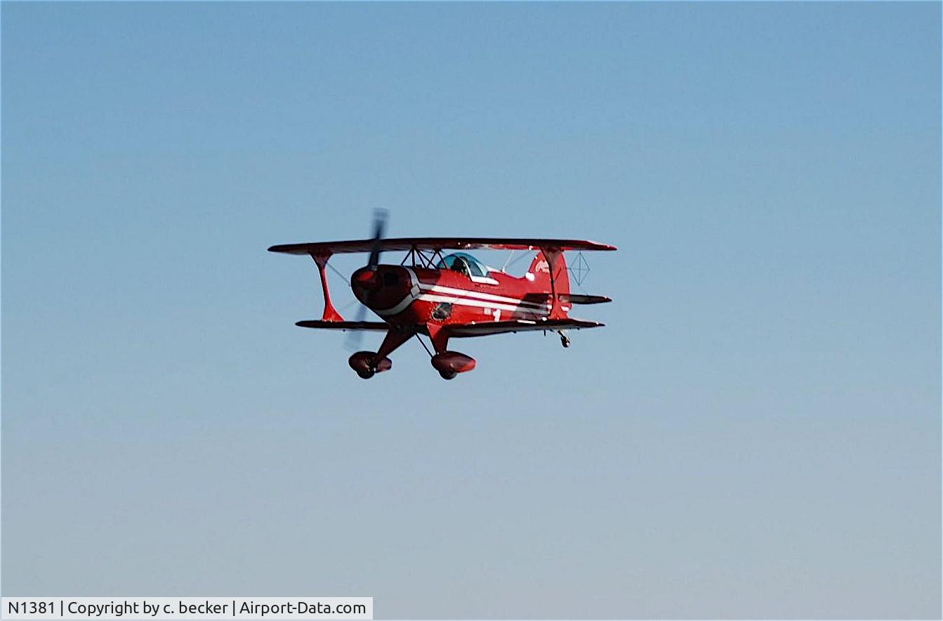N1381, 1967 Pitts S-1C Special C/N 69, s1c flying