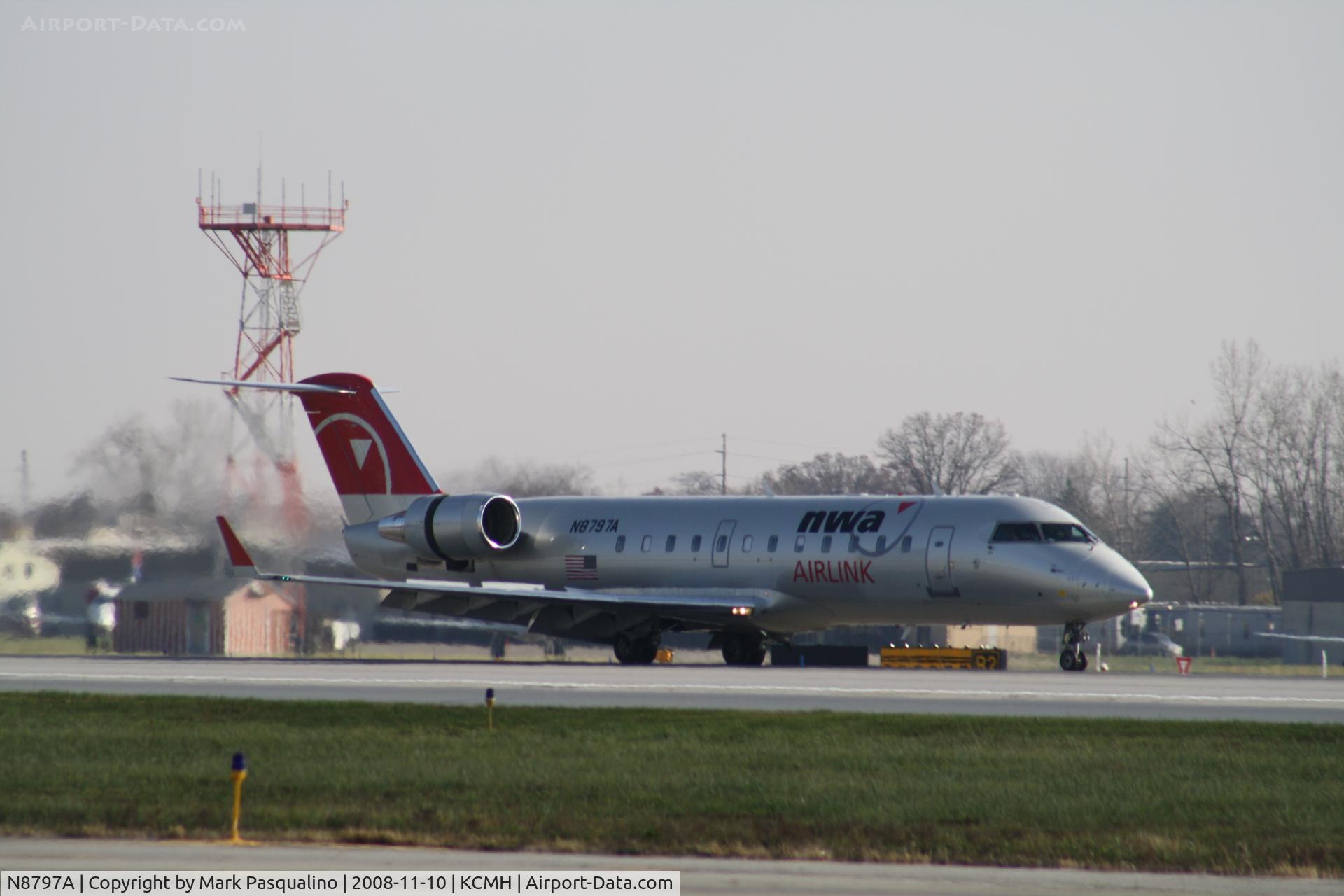 N8797A, 2003 Bombardier CRJ-200 (CL-600-2B19) C/N 7797, CL-600-2B19
