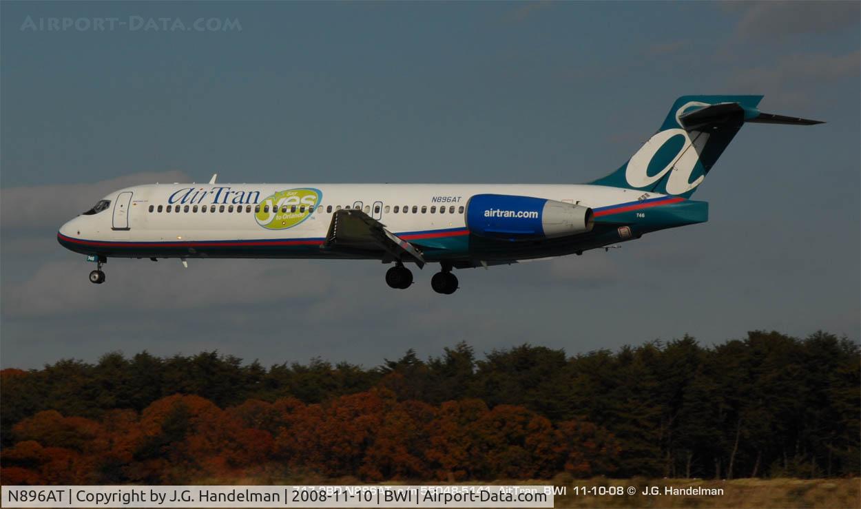 N896AT, 2005 Boeing 717-200 C/N 55048, Say Yes To Orlando landing at BWI