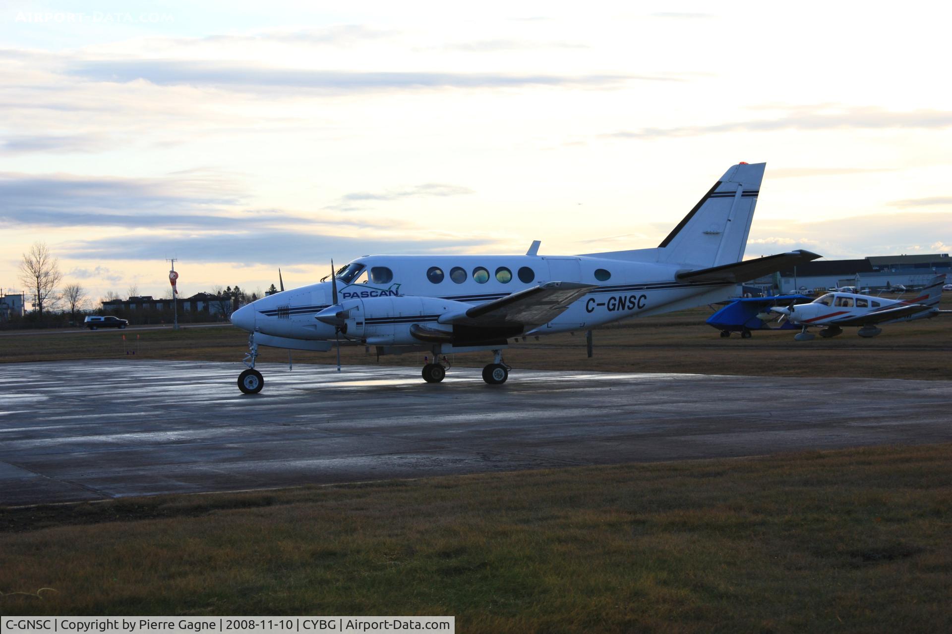 C-GNSC, 1980 Beech B100 King Air King Air C/N BE-102, C-GNSC in early morning