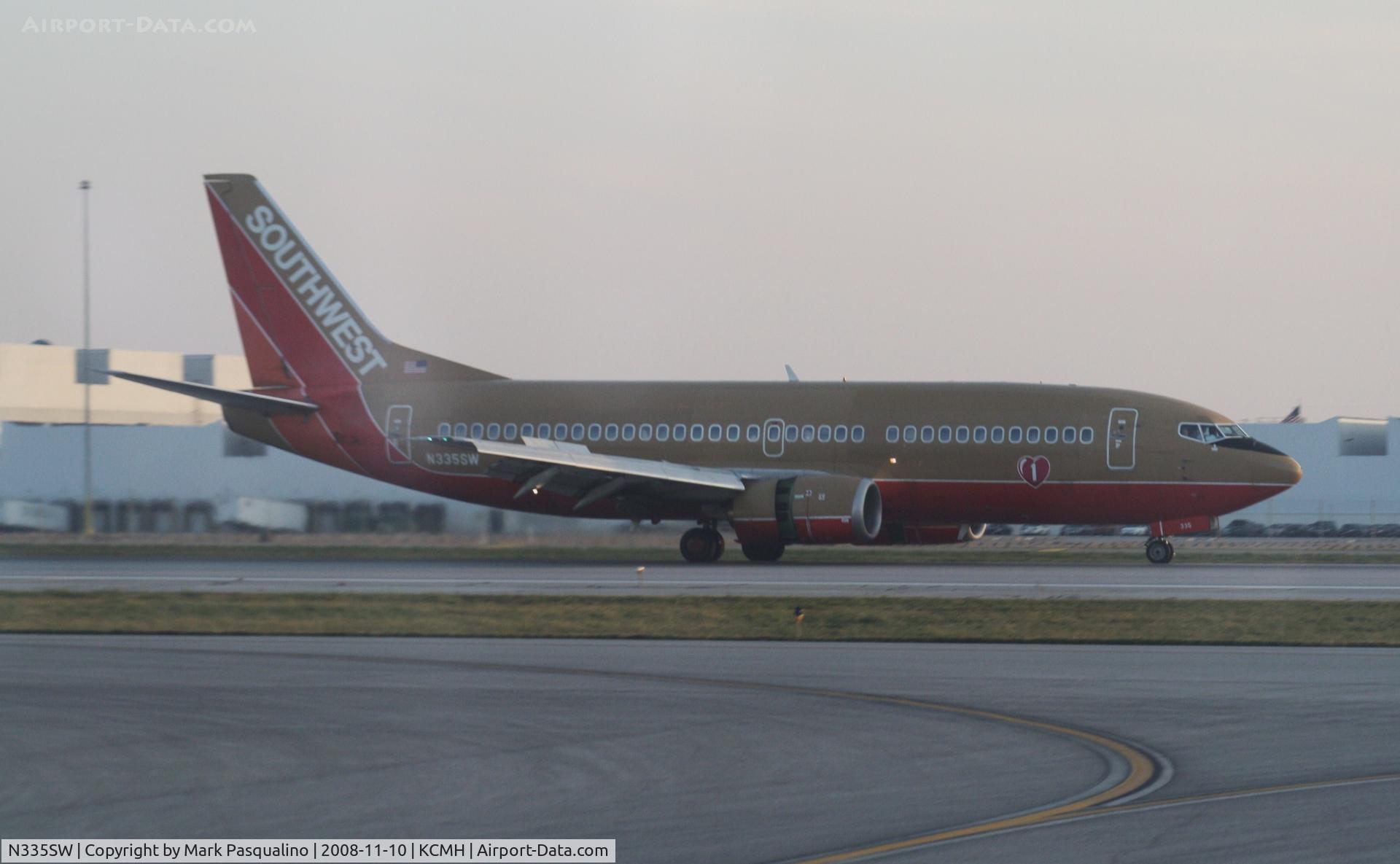 N335SW, 1988 Boeing 737-3H4 C/N 23939, Boeing 737-300