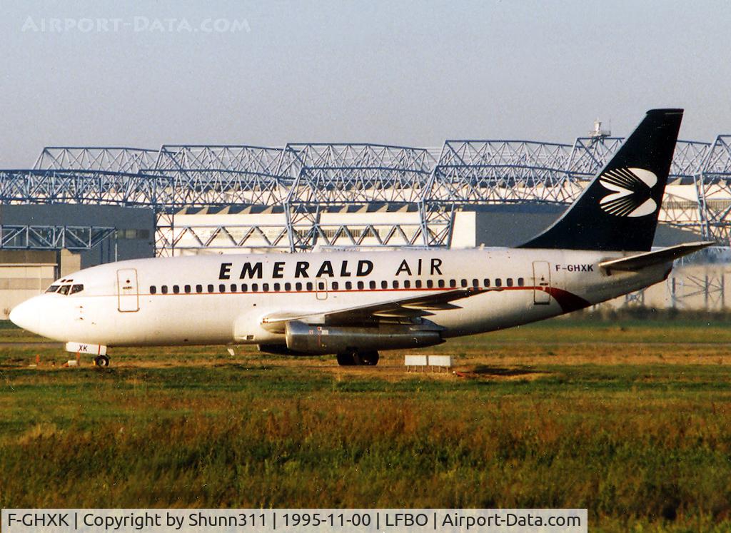 F-GHXK, 1978 Boeing 737-2A1 C/N 21599, Rolling to the terminal...