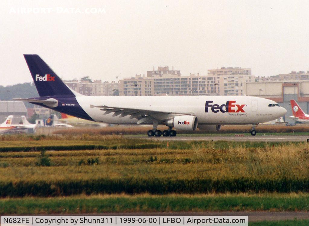N682FE, 1999 Airbus A300F4-605R C/N 0800, Delivery day...