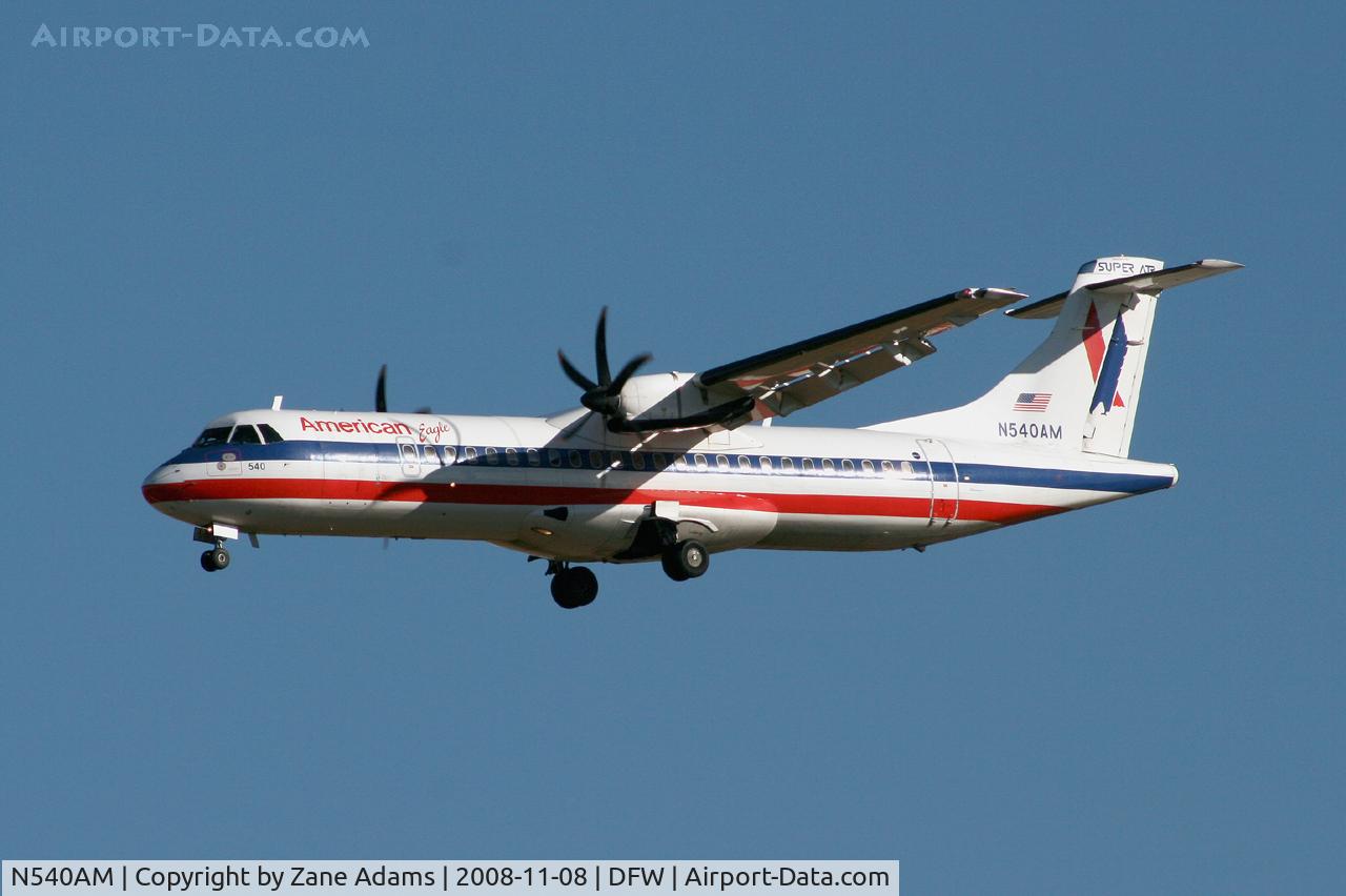 N540AM, 1998 ATR 72-212A C/N 540, Landing runway 36L at DFW