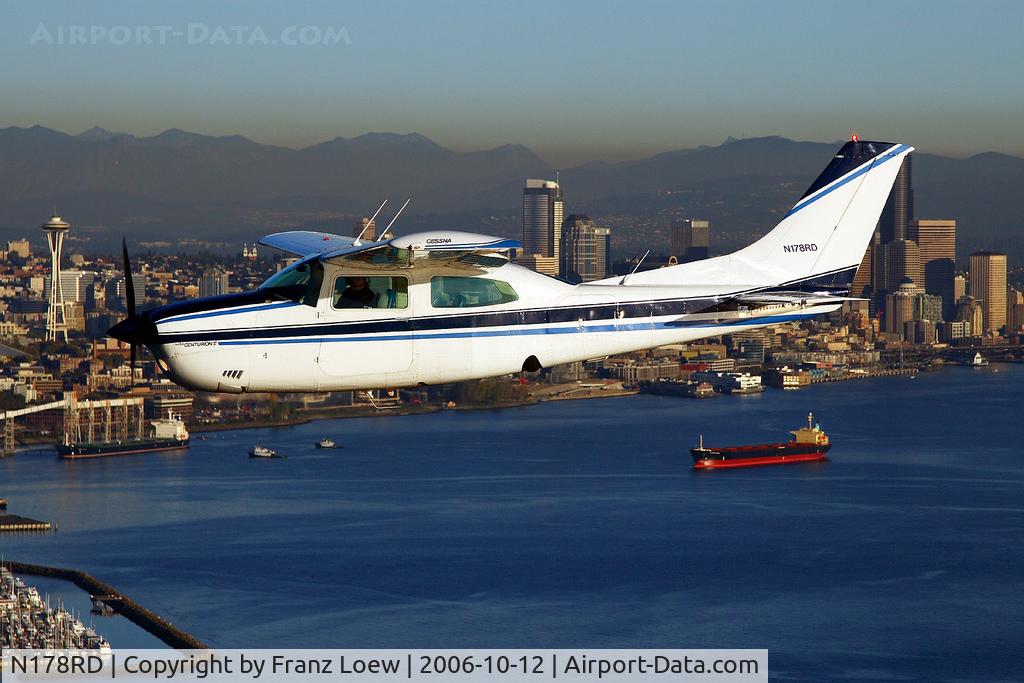N178RD, 1979 Cessna T210N Turbo Centurion C/N 21063445, Over downtown Seattle, WA