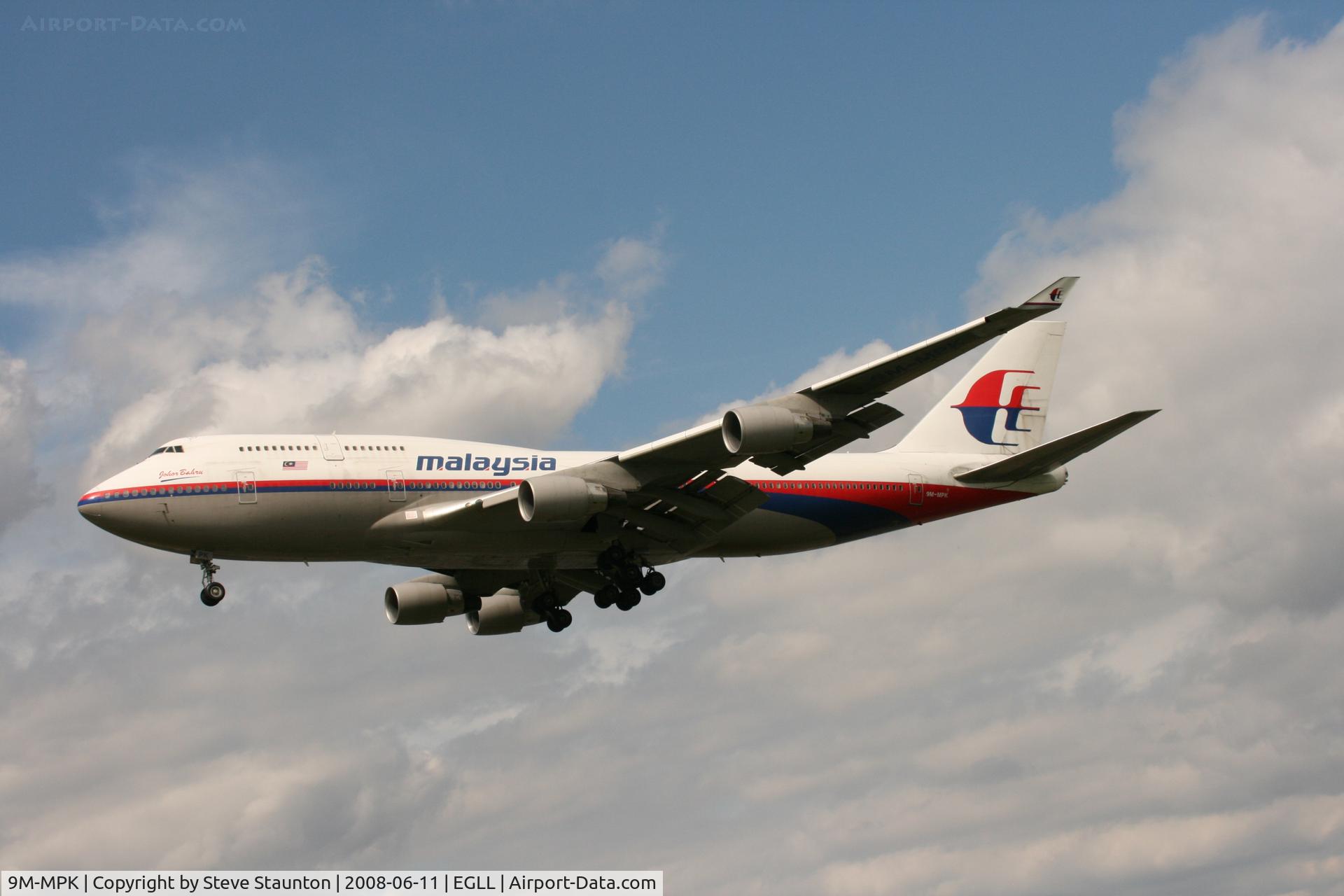9M-MPK, 1998 Boeing 747-4H6 C/N 28427, Taken at London Heathrow 11th June 2008