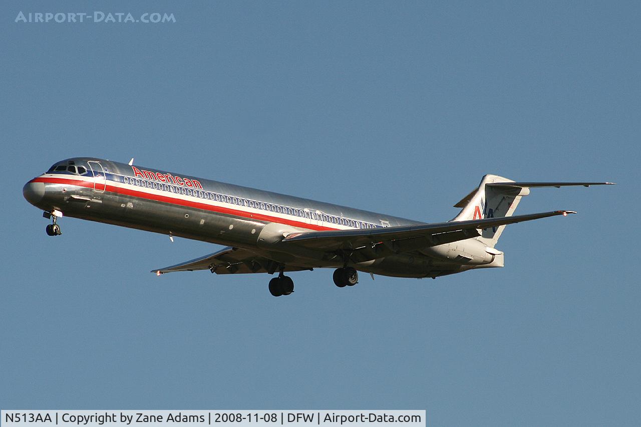 N513AA, 1990 McDonnell Douglas MD-82 (DC-9-82) C/N 49890, Landing runway 36L at DFW