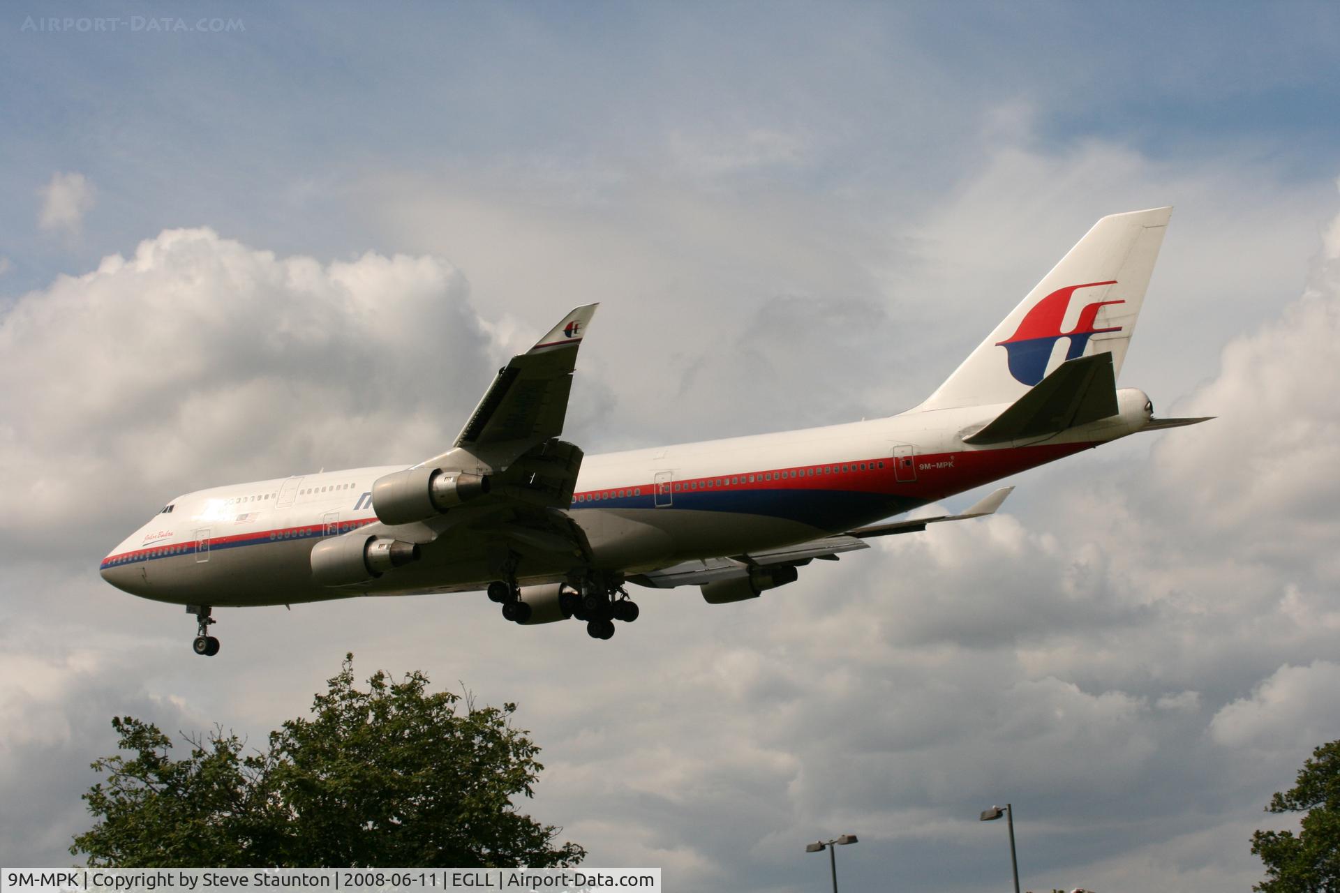 9M-MPK, 1998 Boeing 747-4H6 C/N 28427, Taken at London Heathrow 11th June 2008