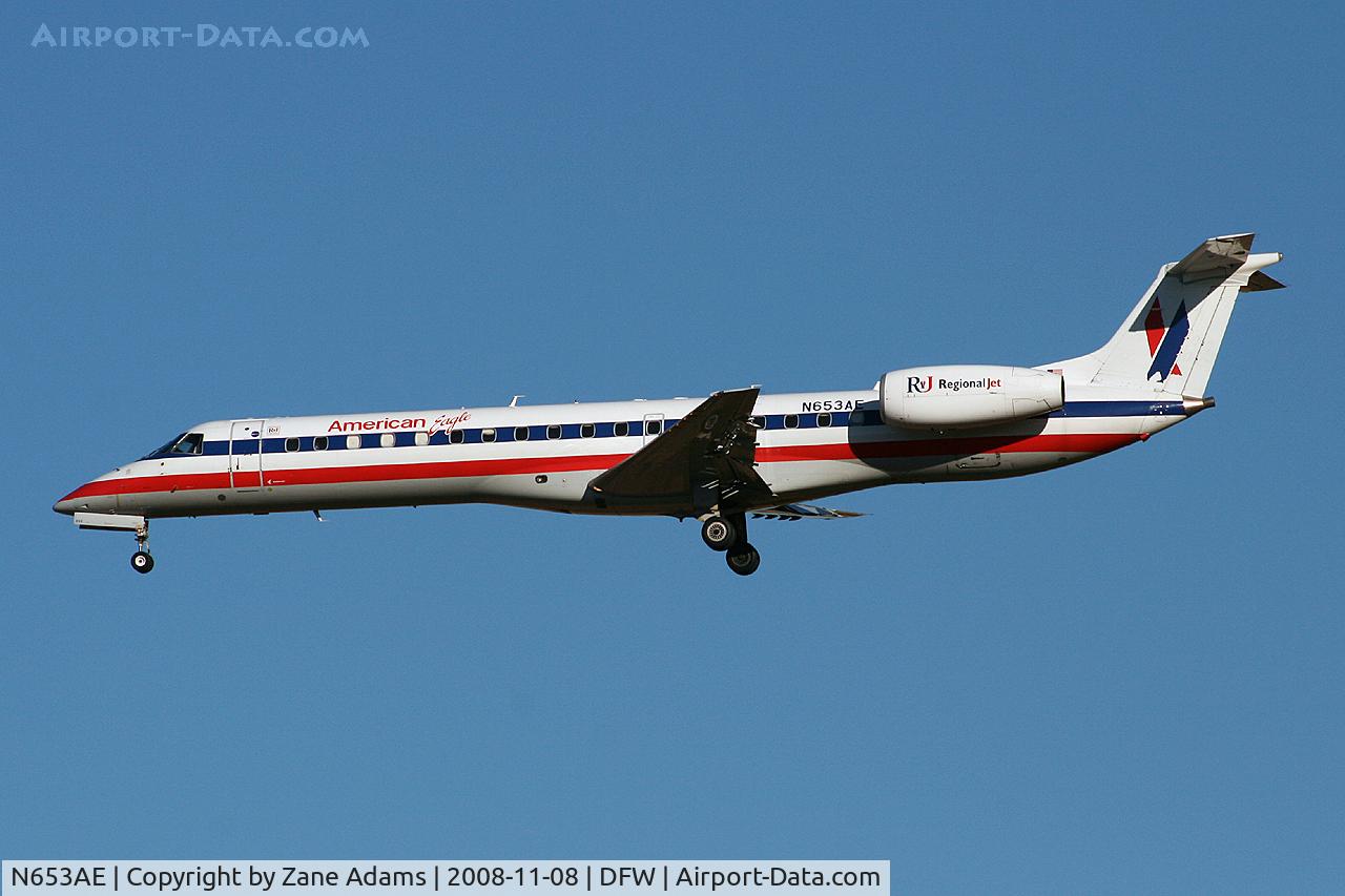 N653AE, 2001 Embraer ERJ-145LR (EMB-145LR) C/N 145433, Landing runway 36L at DFW