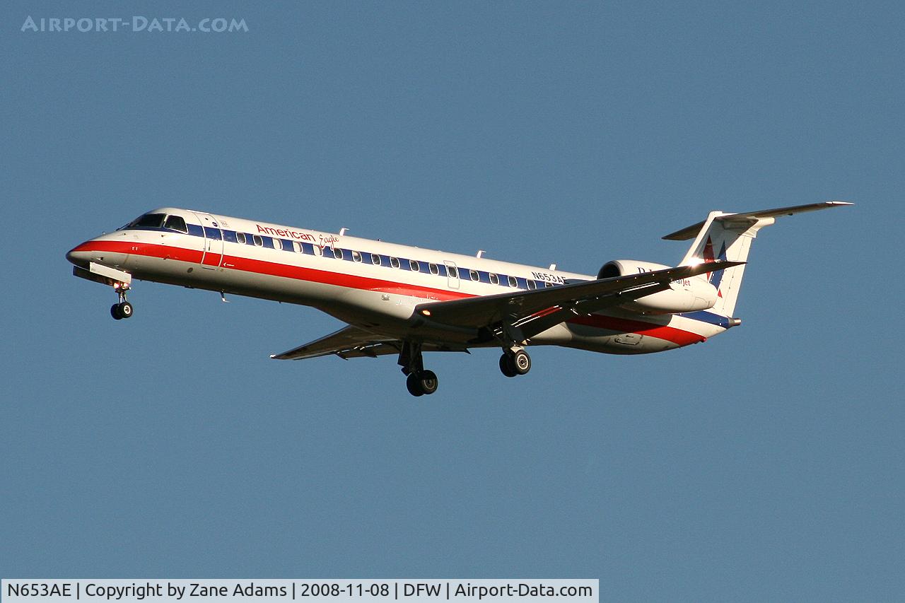 N653AE, 2001 Embraer ERJ-145LR (EMB-145LR) C/N 145433, Landing runway 36L at DFW