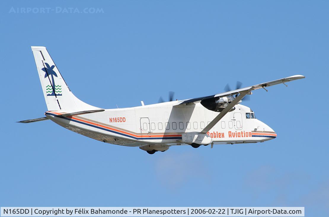 N165DD, 1988 Short SD3-60-300 C/N SH3740, Taking off from SIG.