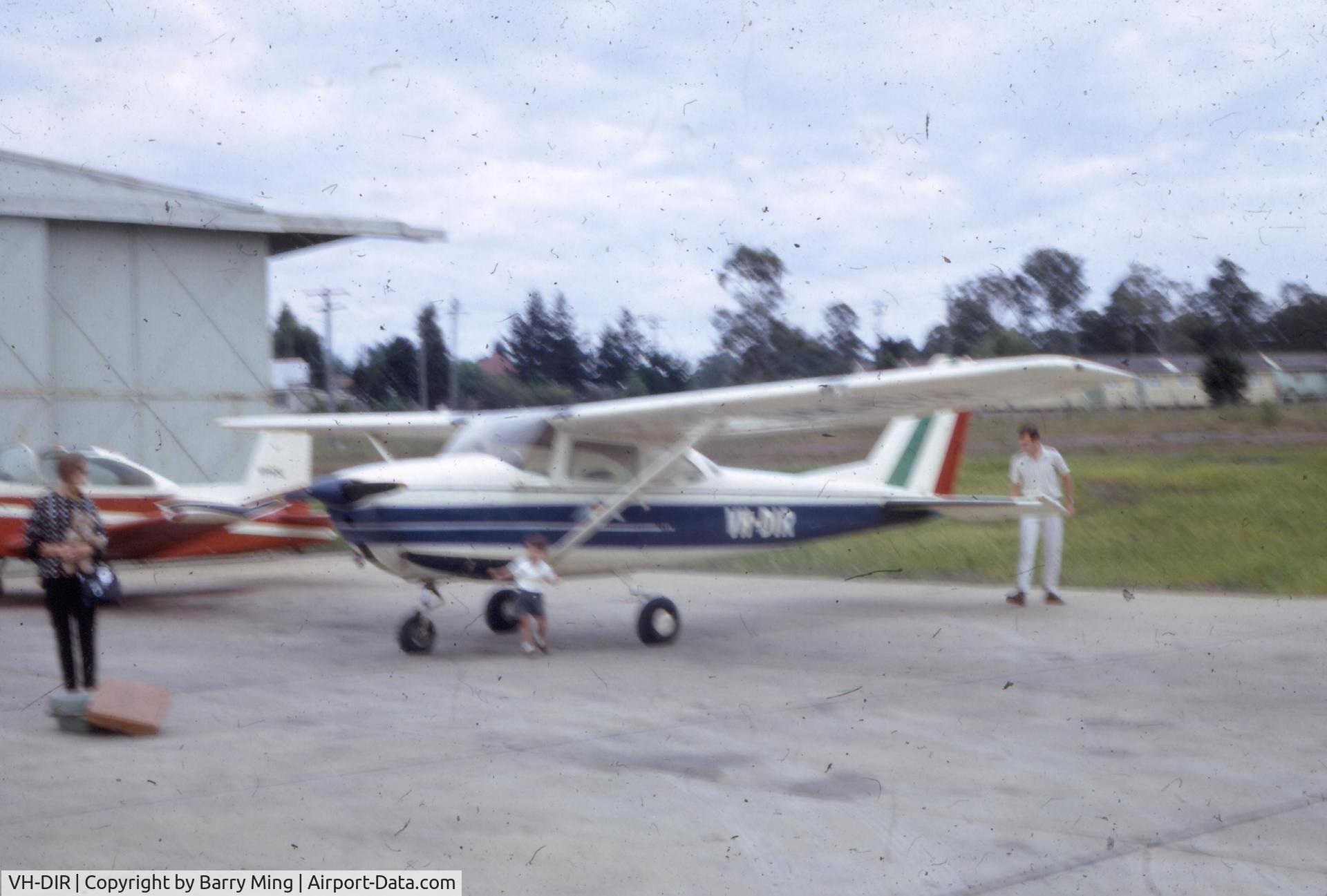 VH-DIR, 1963 Cessna 172E C/N 17250674, Pilot Max ?
