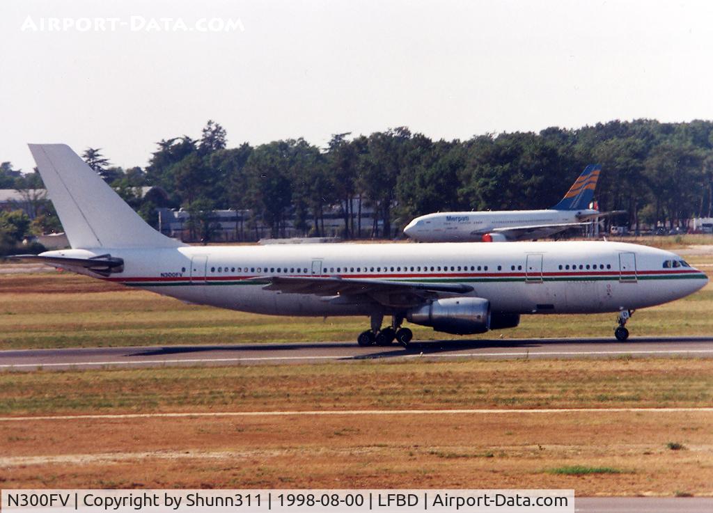 N300FV, 1981 Airbus A300B4-203 C/N 147, Arriving from flight with ferry registration and rolling to the SOGERMA Center...