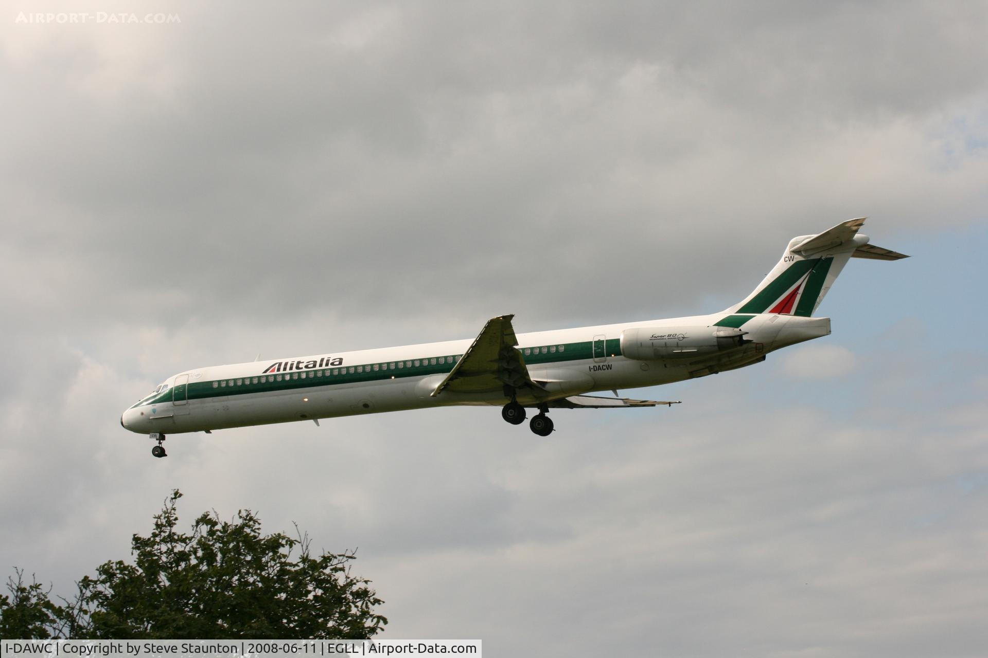 I-DAWC, 1984 McDonnell Douglas MD-82 (DC-9-82) C/N 49198/1142, Taken at London Heathrow 11th June 2008