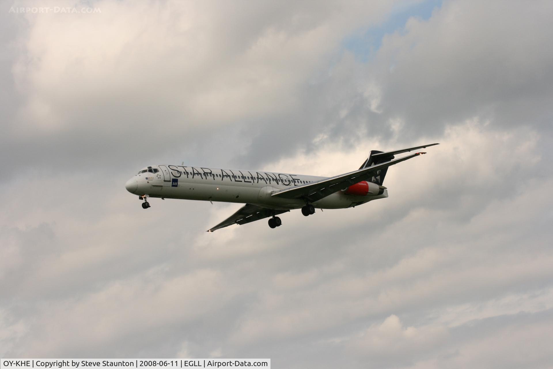OY-KHE, 1988 McDonnell Douglas MD-82 (DC-9-82) C/N 49604, Taken at London Heathrow 11th June 2008