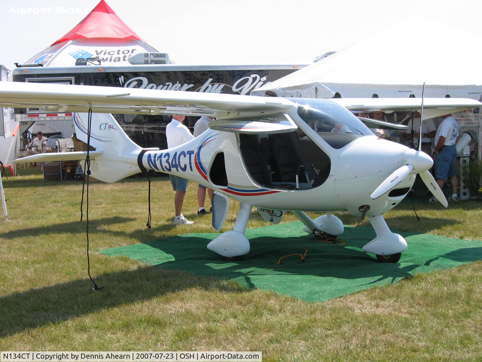 N134CT, 2006 Flight Design CTSW C/N 06-09-10, OSH 2007