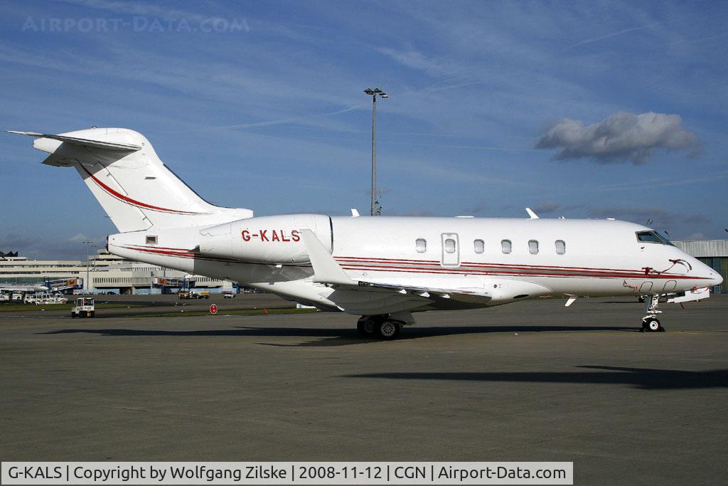 G-KALS, 2006 Bombardier Challenger 300 (BD-100-1A10) C/N 20106, visitor