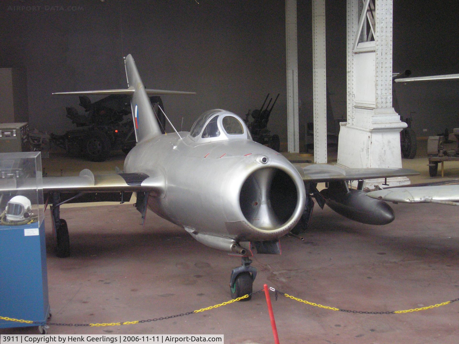 3911, Mikoyan-Gurevich MiG-29AS C/N 2960532039, Brussels Air Museum, 11 nov 2006