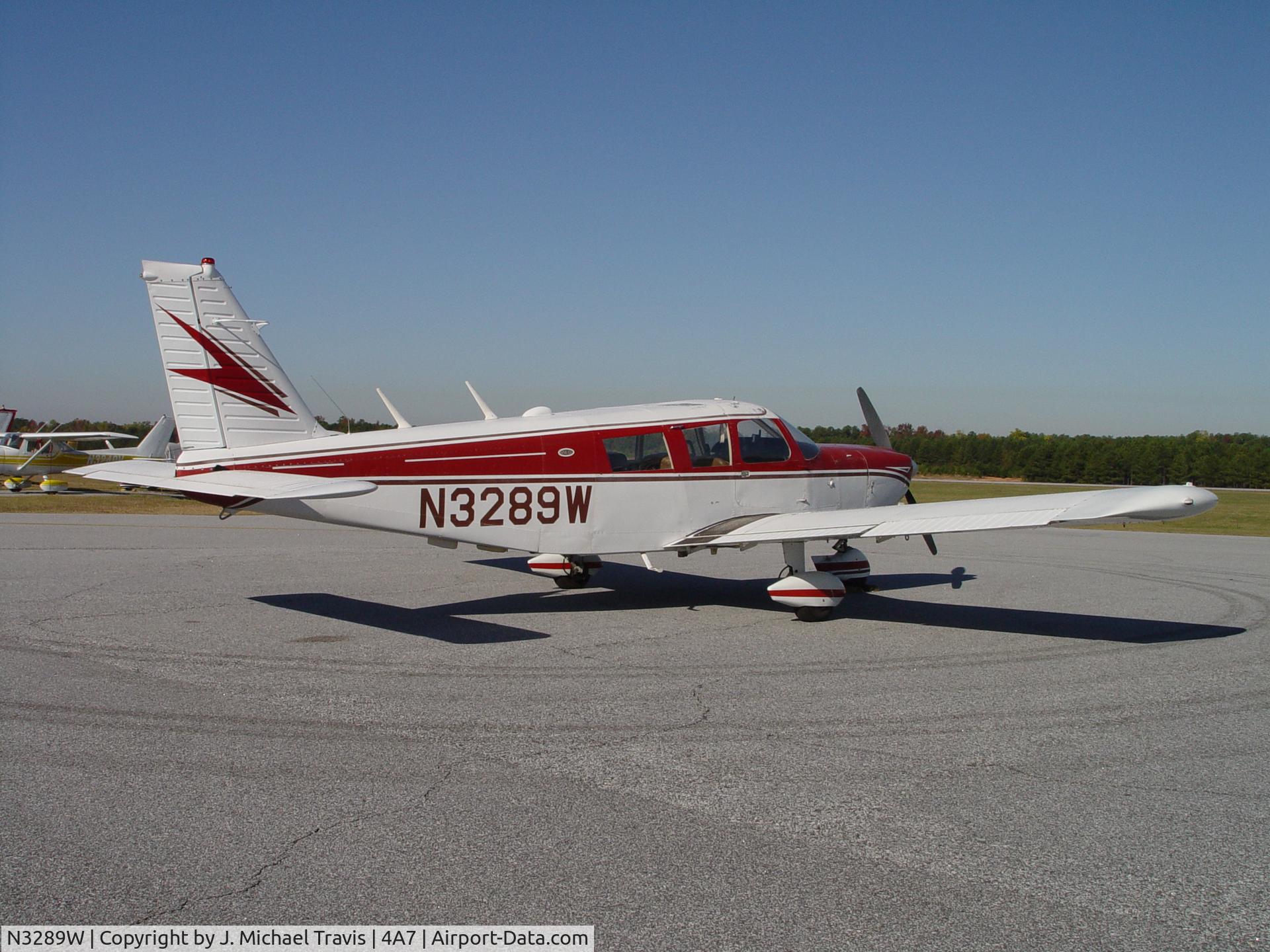 N3289W, 1965 Piper PA-32-260 Cherokee Six C/N 32-122, N3289W at 4A7.