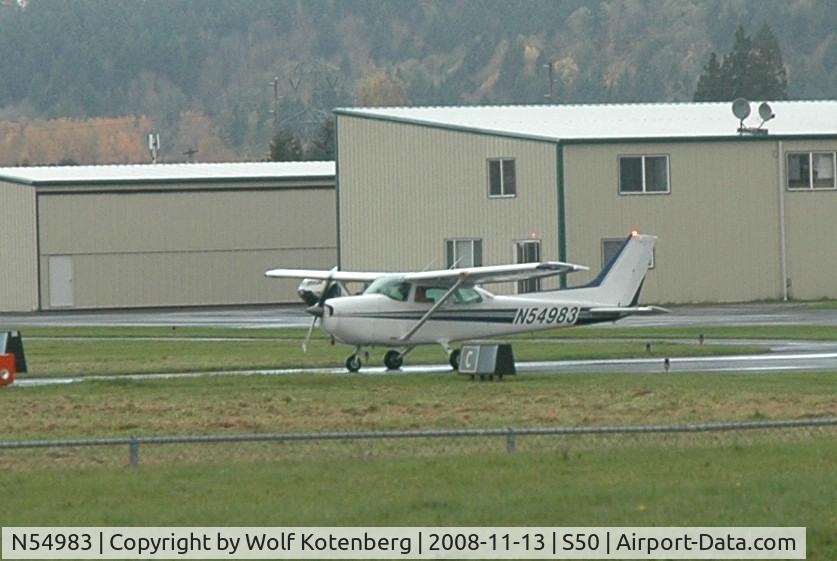 N54983, 1981 Cessna 172P C/N 17275098, aproaching active 34