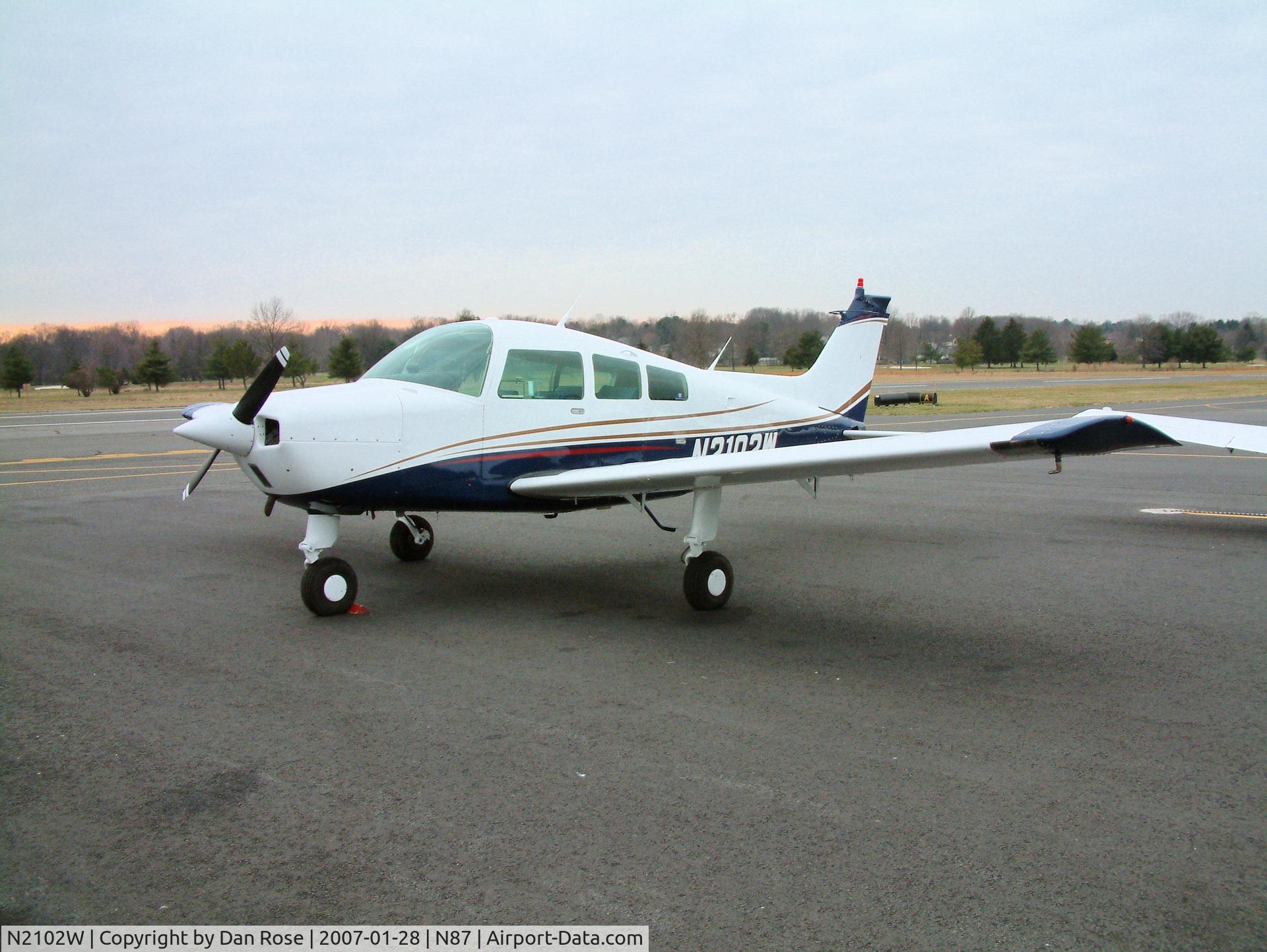 N2102W, 1973 Beech C23 Sundowner 180 C/N M-1429, New Paint Job by Reese Aircraft @ N87