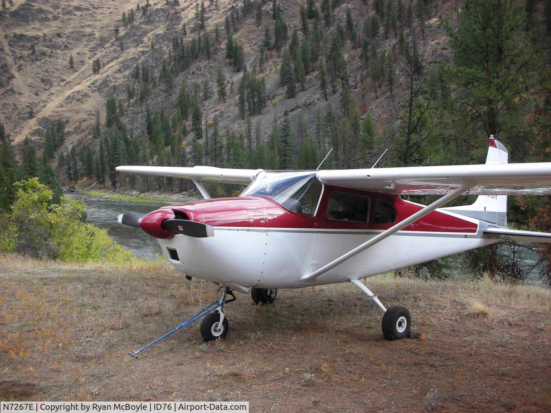 N7267E, 1959 Cessna 182B Skylane C/N 52267, 67E @ Wilson Bar on the Salmon River