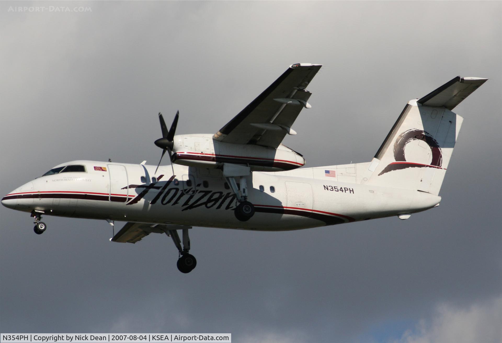 N354PH, 1997 De Havilland Canada DHC-8-202 Dash 8 C/N 498, /