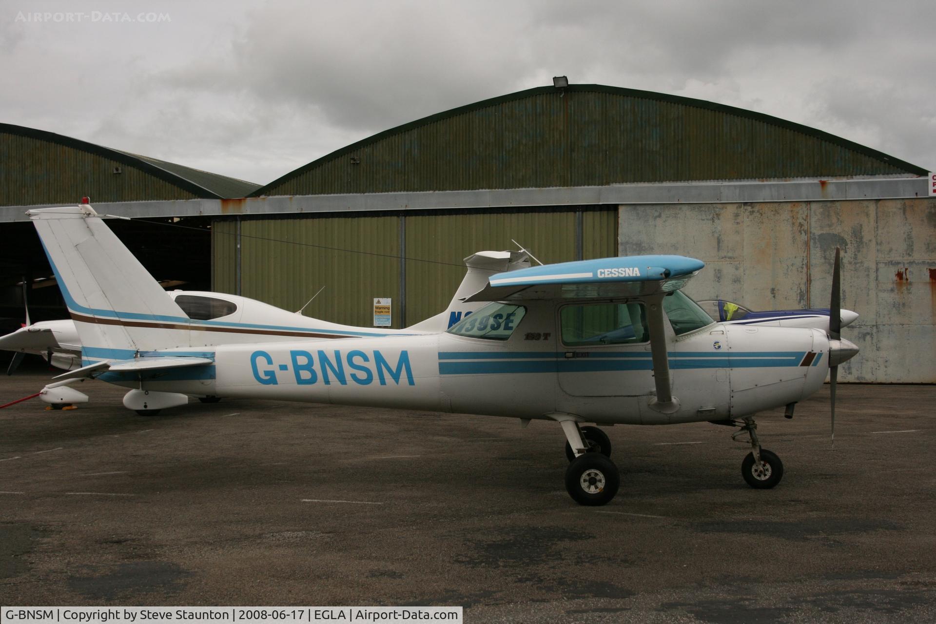 G-BNSM, 1981 Cessna 152 C/N 152-85342, Taken at Bodmin Airfield, June 2008.
