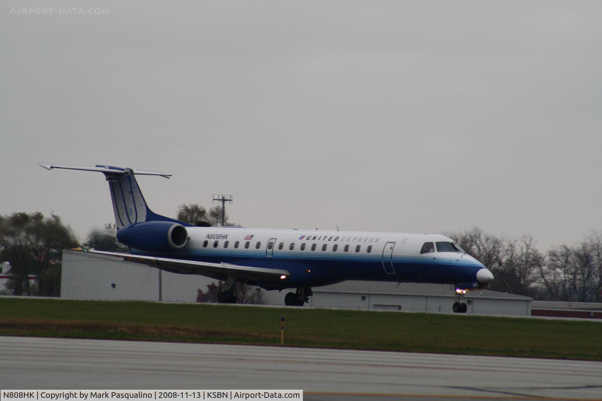 N808HK, 1999 Embraer EMB-145EP (ERJ-145EP) C/N 145157, EMB-145EP