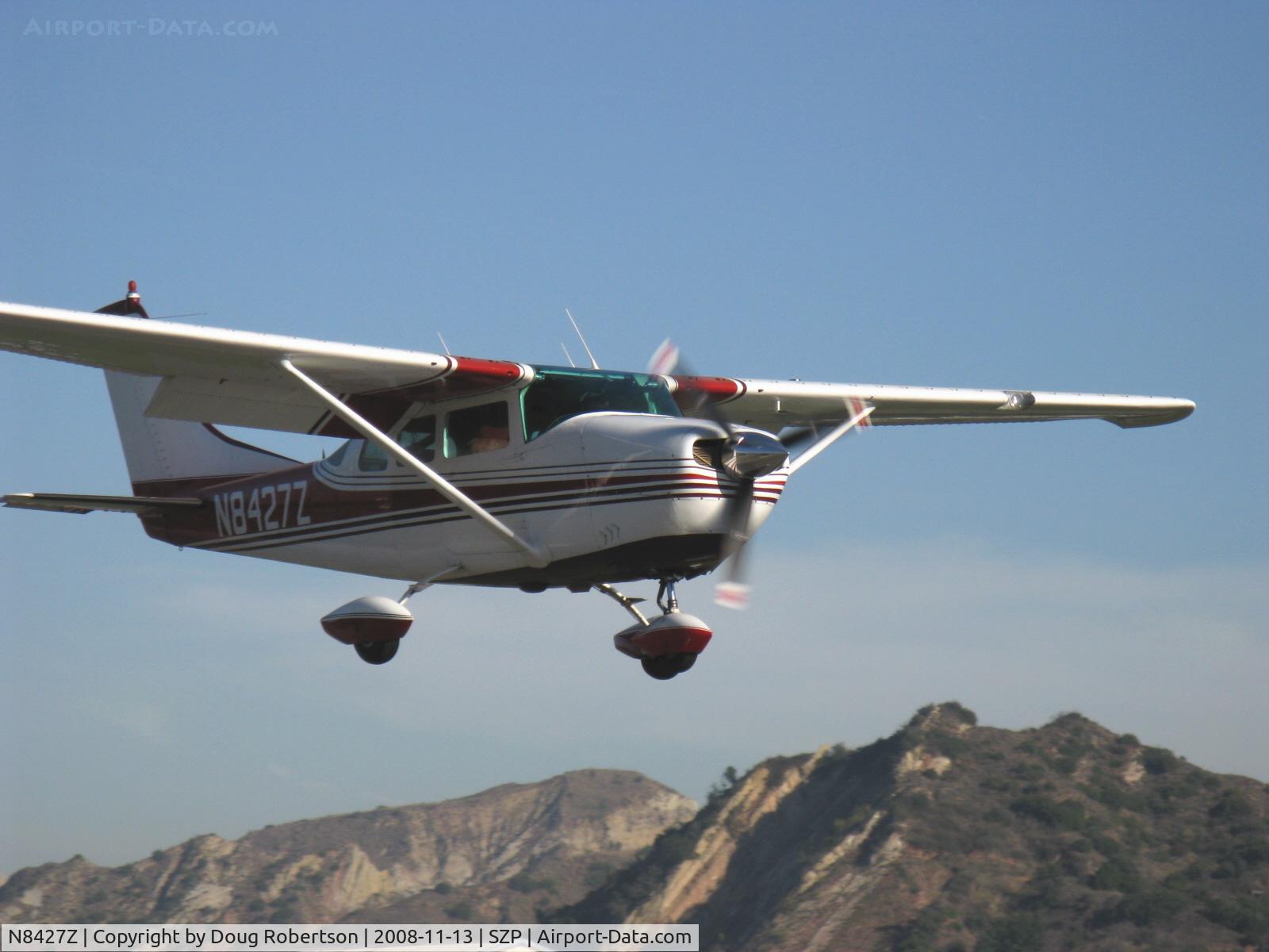 N8427Z, 1963 Cessna 210-5(205) C/N 205-0427, 1963 Cessna 210-5(205) UTILINE (fixed gear version of C210), Continental IO-470-E 260 Hp, on final for Rwy 22