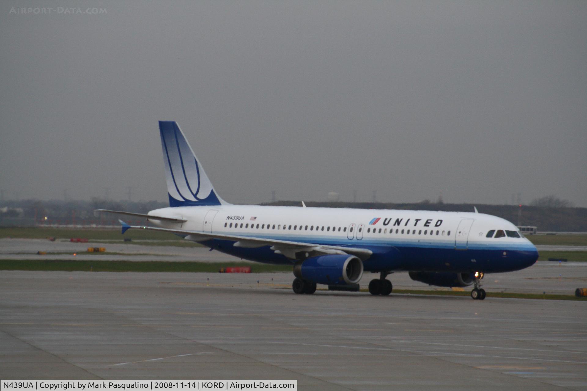 N439UA, 1997 Airbus A320-232 C/N 683, Airbus A320