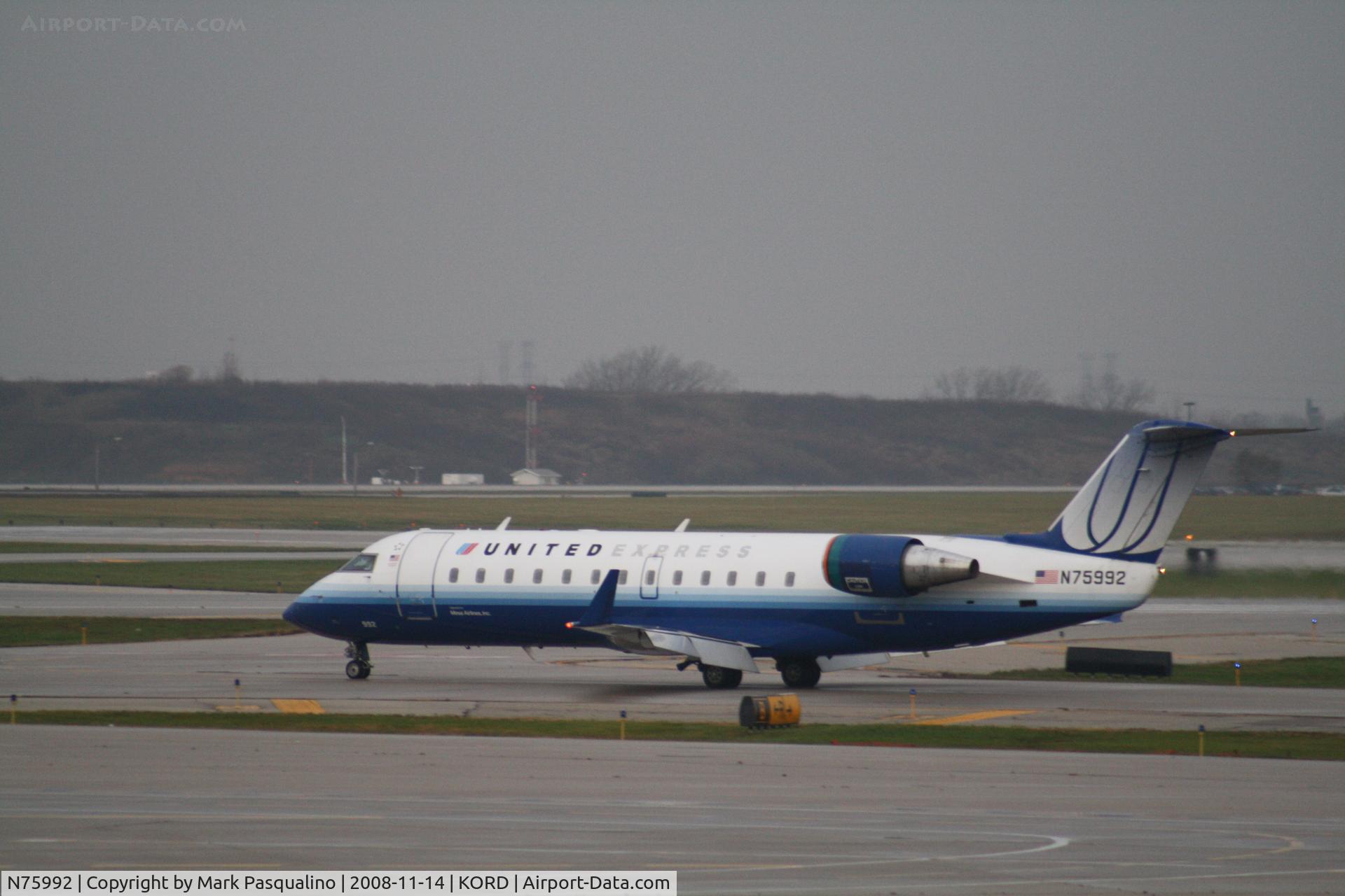 N75992, 2000 Bombardier CRJ-200ER (CL-600-2B19) C/N 7401, CL-600-2B19