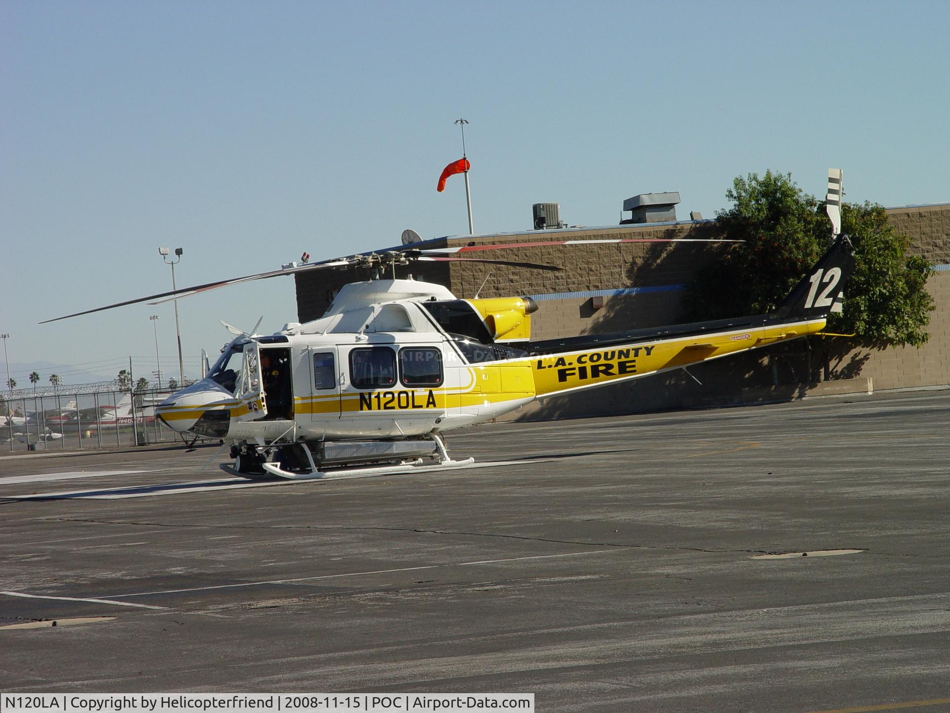 N120LA, 2007 Bell 412EP C/N 36455, Loading up for take off to help with fires