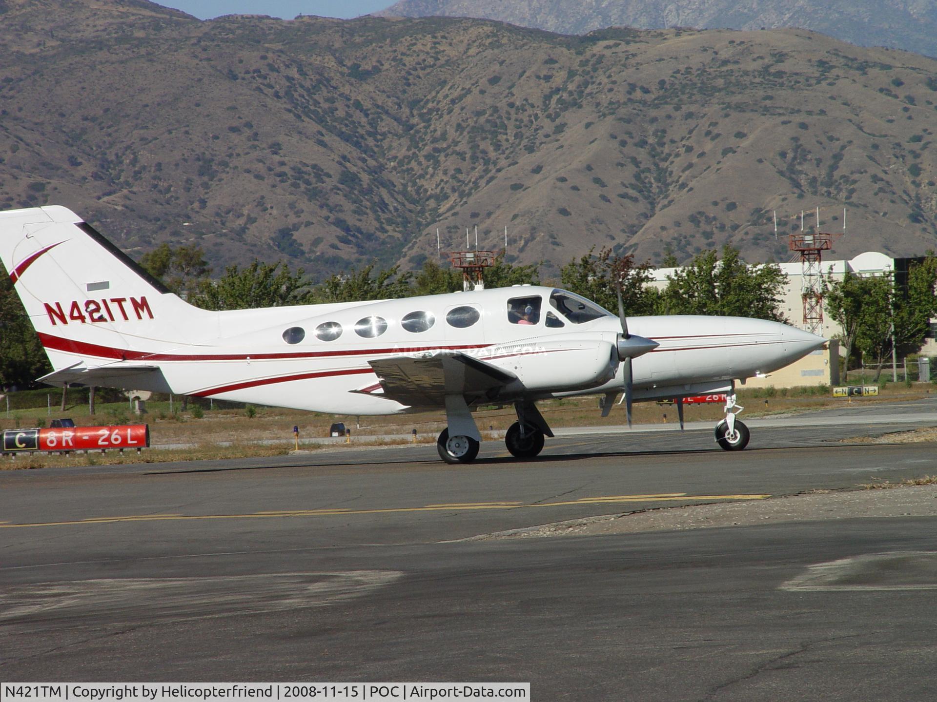 N421TM, 1976 Cessna 421C Golden Eagle C/N 421C0241, Taxiing for take off