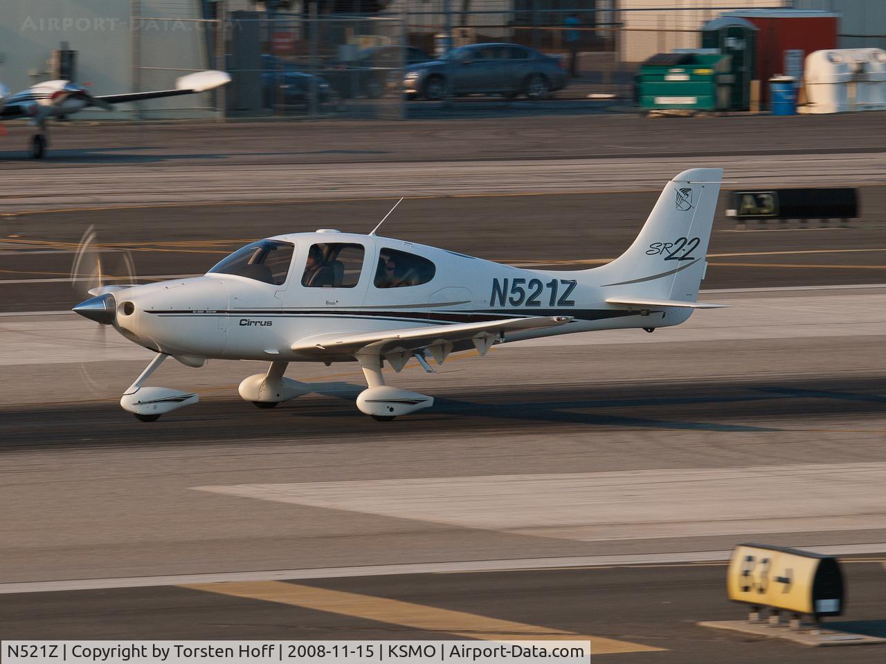 N521Z, 2002 Cirrus SR22 C/N 0176, N521Z departing from RWY 21