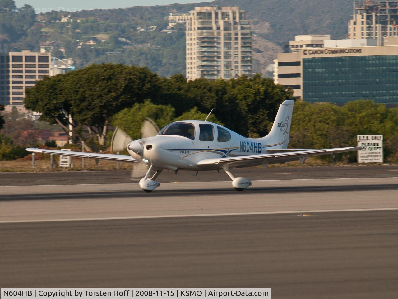 N604HB, 2004 Cirrus SR22 G2 C/N 1223, N604HB departing from RWY 21