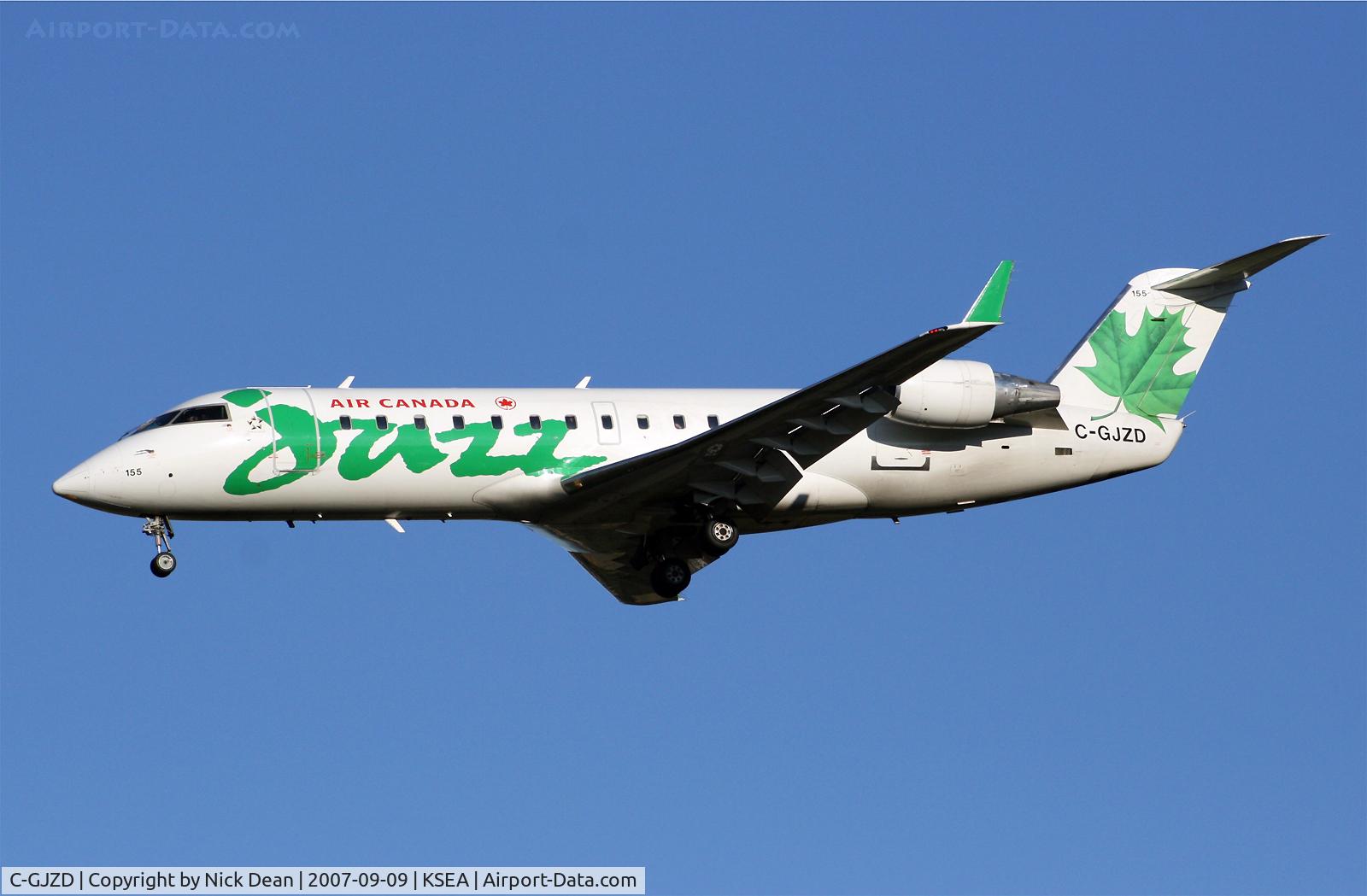 C-GJZD, 2001 Bombardier CRJ-200ER (CL-600-2B19) C/N 7544, /