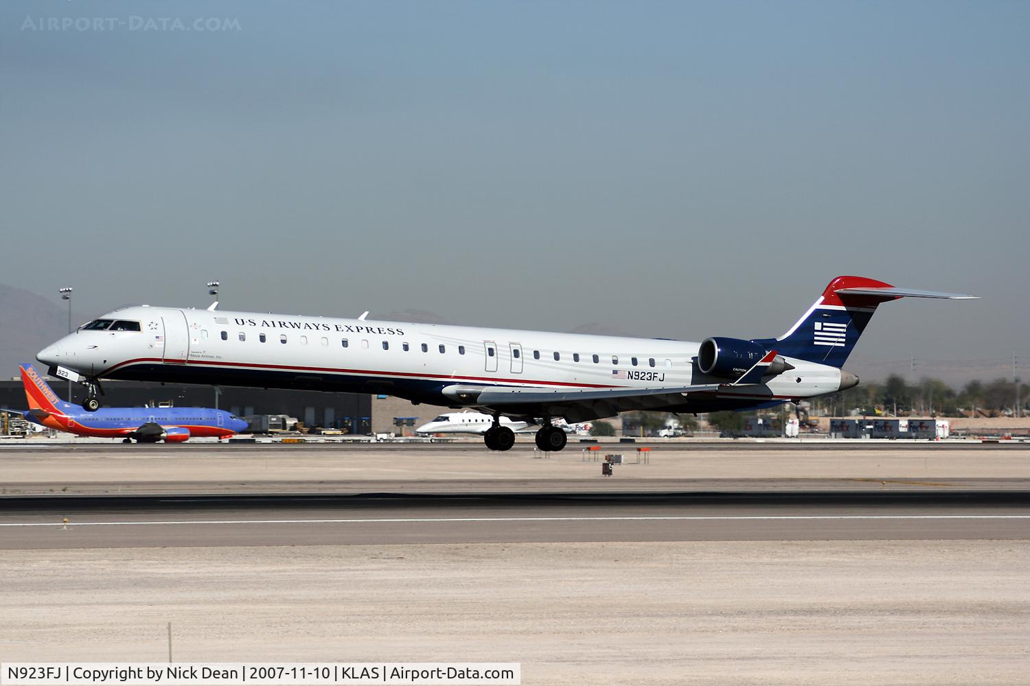 N923FJ, 2004 Bombardier CRJ-900ER (CL-600-2D24) C/N 15023, /