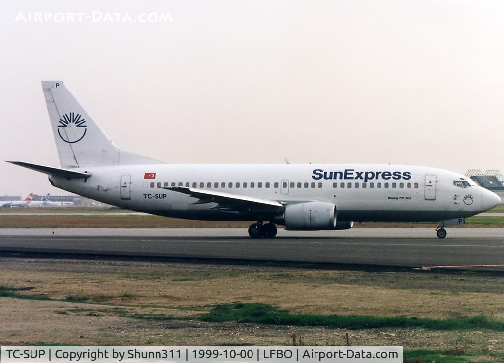 TC-SUP, 1991 Boeing 737-3Y0 C/N 24908, Rolling holding point rwy 14L for departure...