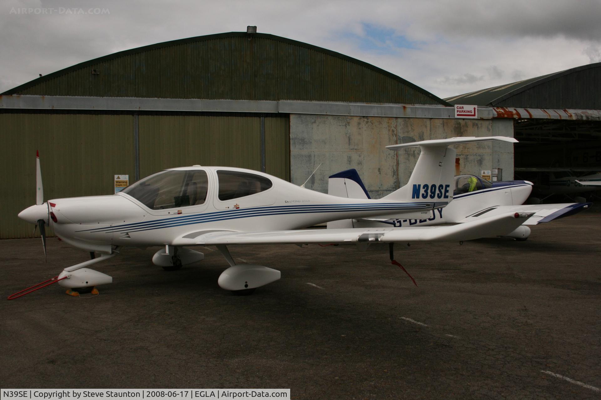 N39SE, 2003 Diamond DA-40 Diamond Star C/N 40.299, Taken at Bodmin Airfield, June 2008.